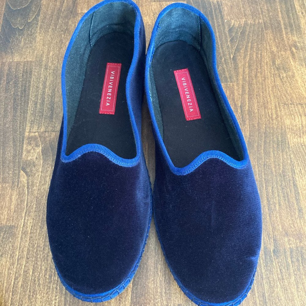 ViBi Venezia Navy Whipstitched Velvet Slippers